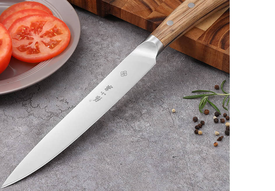 Slicing Knife VS Carving Knife